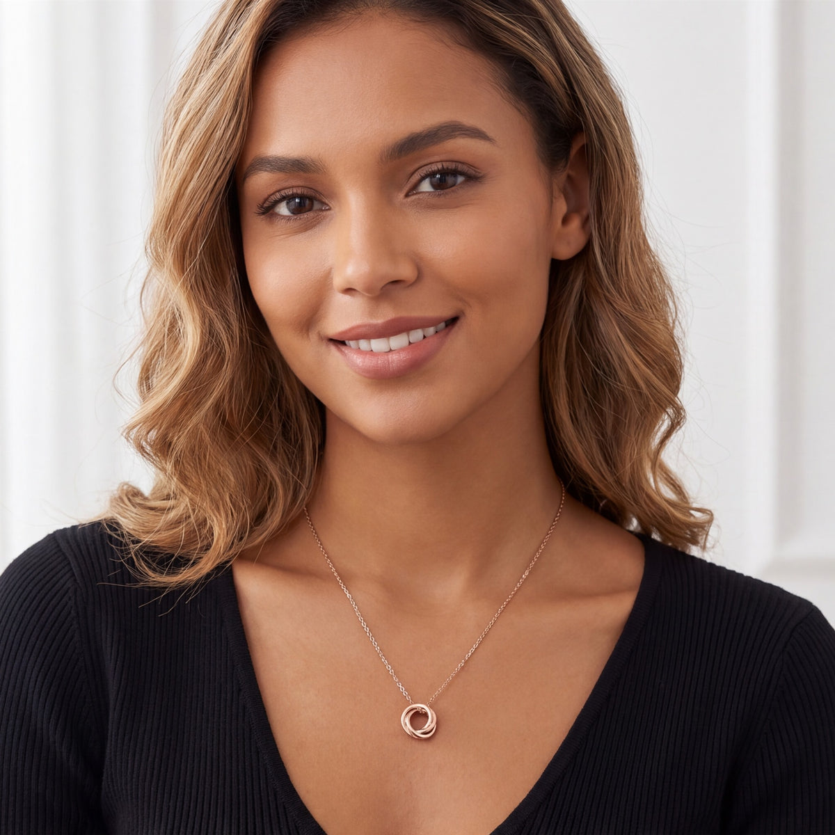 The Bond Necklace in rose gold tone